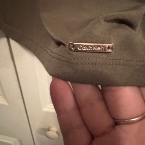 Women’s Calvin Klein tank. - Picture 3 of 4